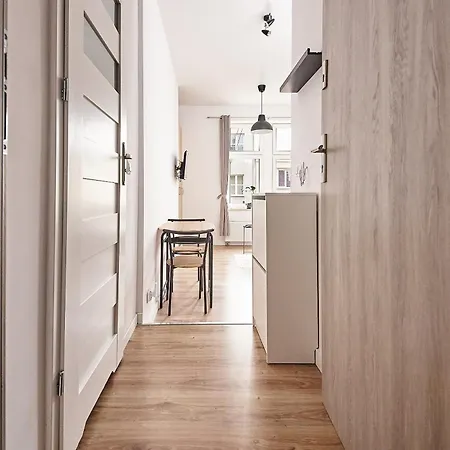 Komfortowo Apartment